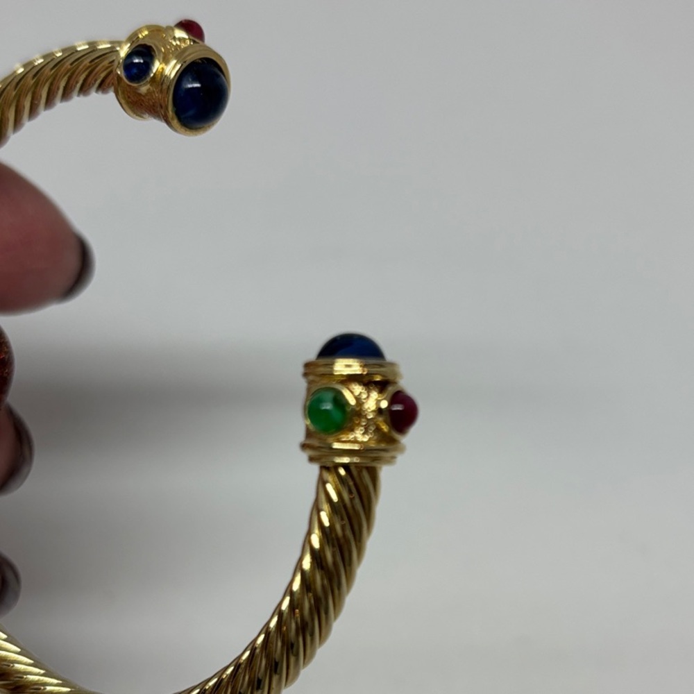 Elegant Gold-Toned Twisted Bangle with Multicolor Cabochon ‘Jewels’ - Picture 8 of 13